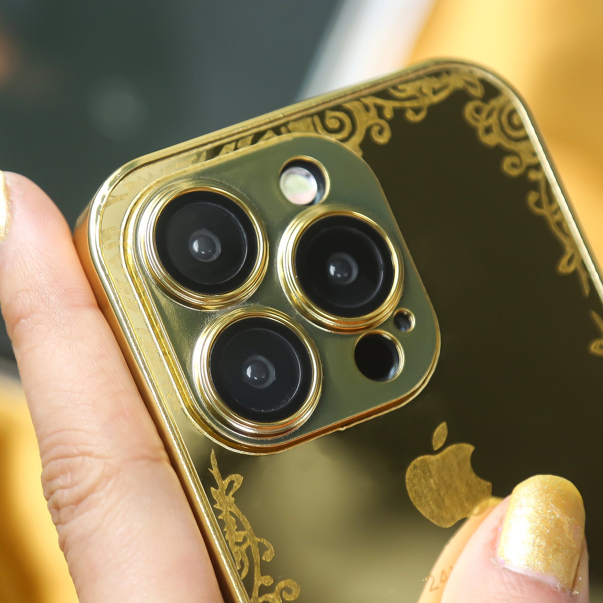 Crafted Gold Luxurious Camera Protective Case - iPhone