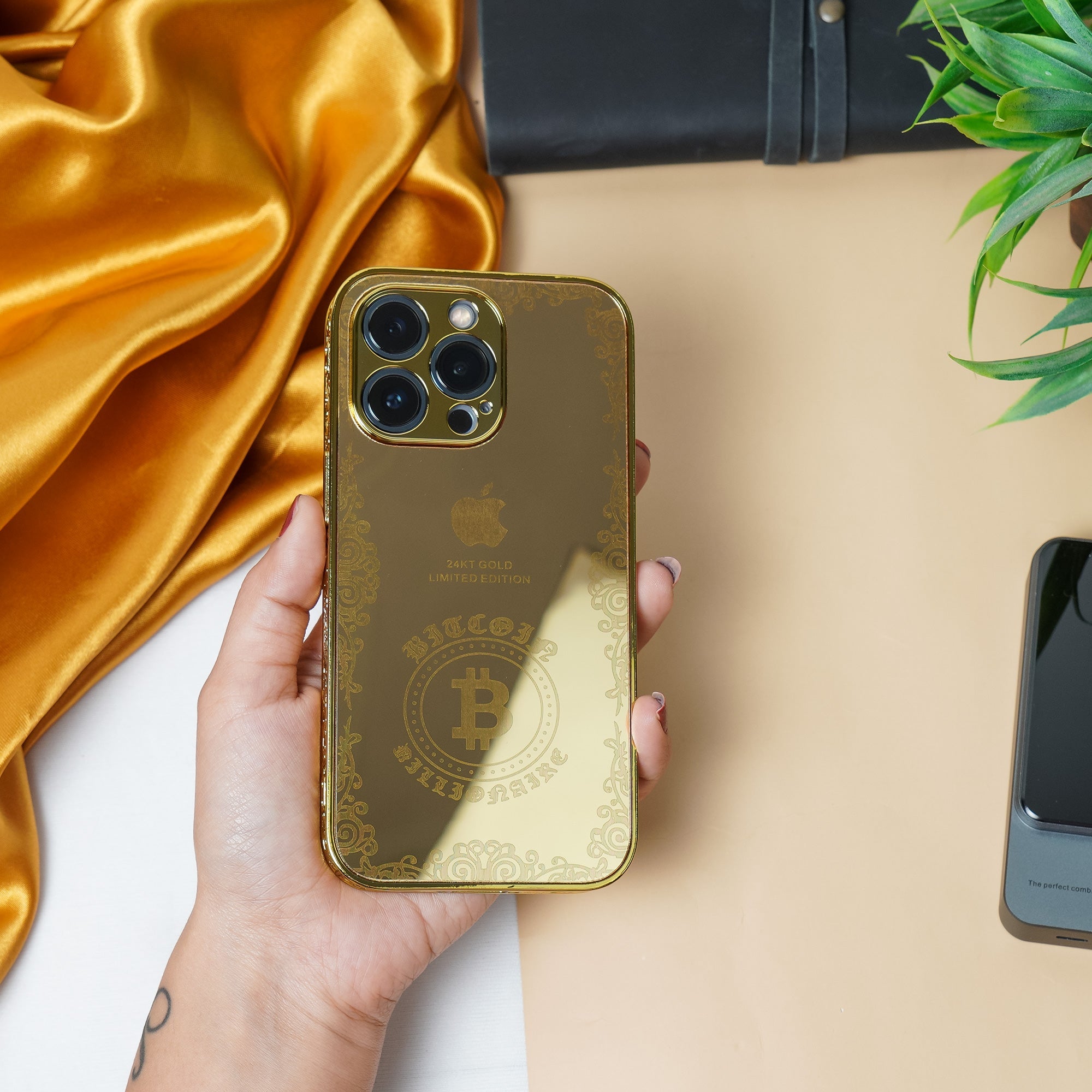 Crafted Gold Luxurious Camera Protective Case - iPhone